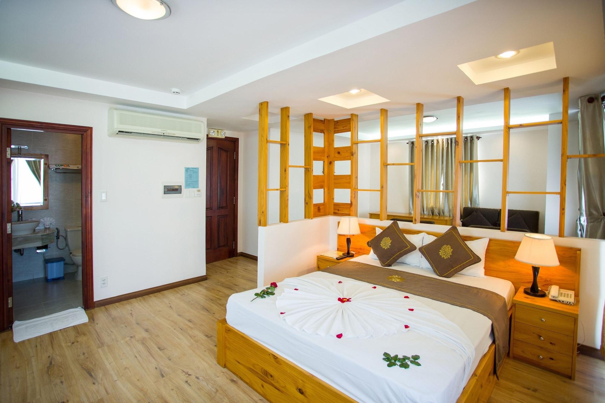 Copac Hotel Nha Trang Bagian luar foto